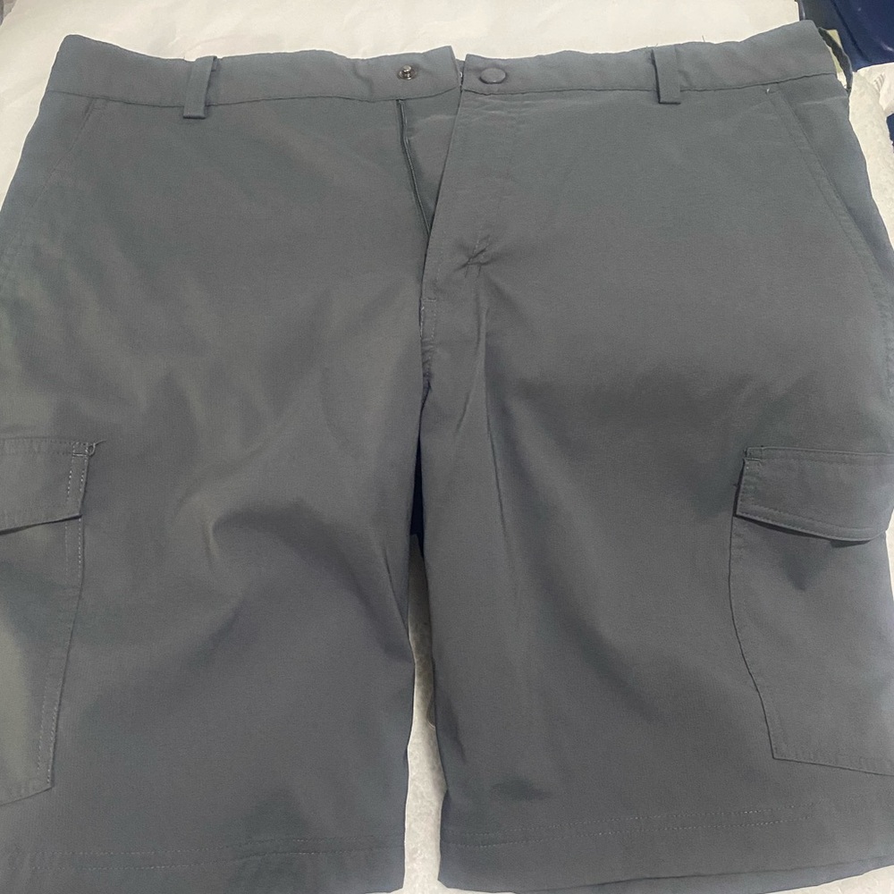 Nike Men's Charcoal Cargo Shorts